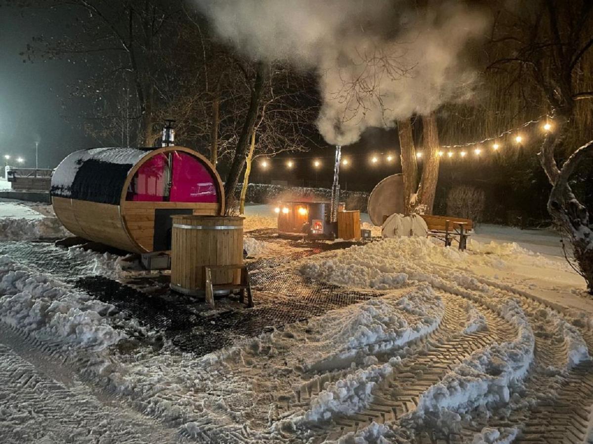 Sulicamp Kompleks Wypoczynkowy Sulistrowice Exteriör bild