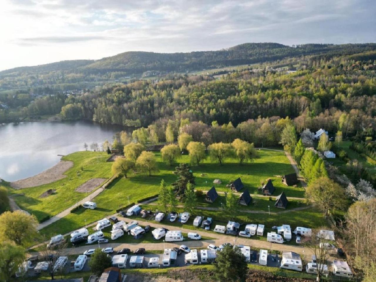 Sulicamp Kompleks Wypoczynkowy Sulistrowice Exteriör bild